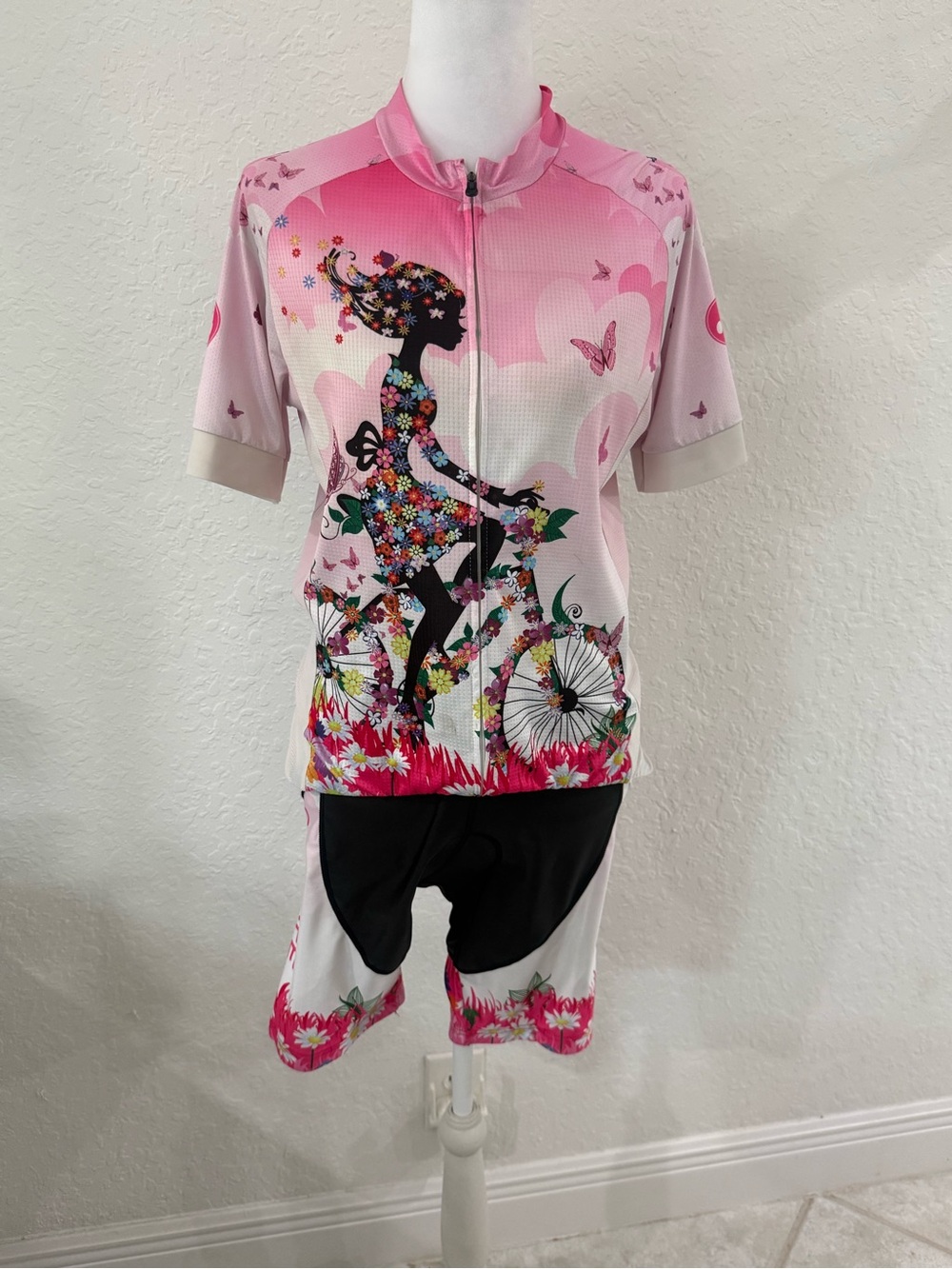Women's Pink Floral Bicycle Cycling Jersey and Shorts Set